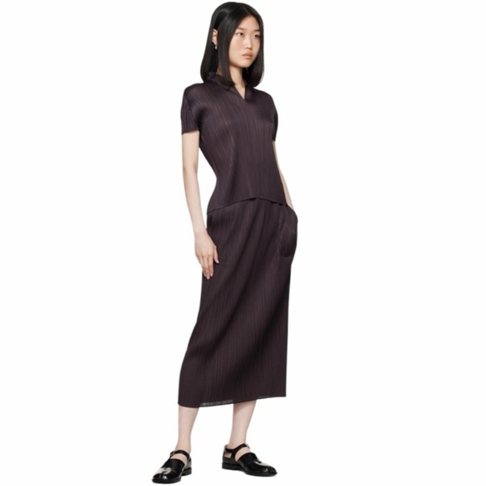 Issey Miyake Discontinued Monthly Color in Dark Green